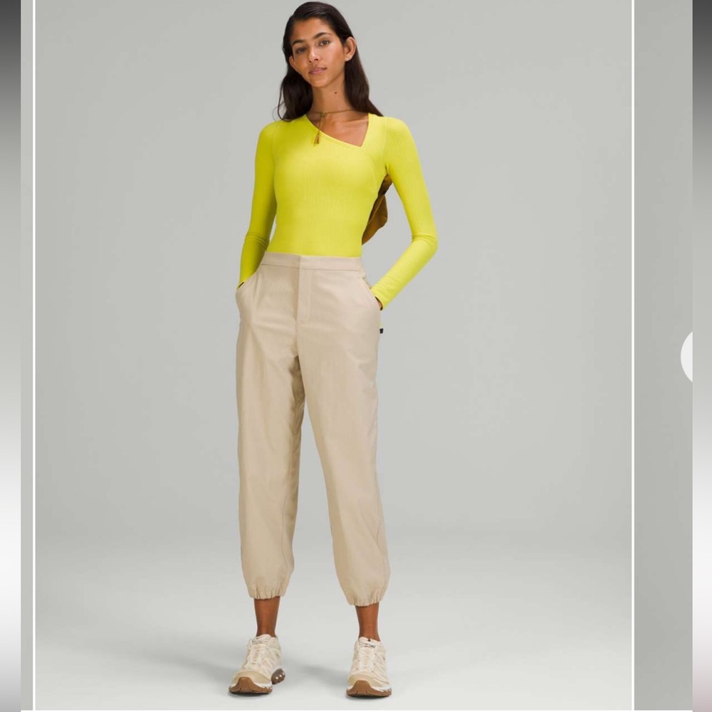 Lululemon Lab Asymmetrical Long Sleeve Bodysuit 8 Yellow Serpentine